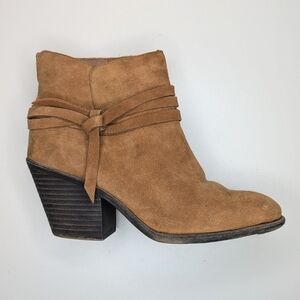 Sole Society Maren tan suede leather ankle boots heeled pull on women's size 11